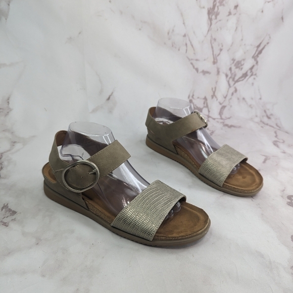 Sofft Sandals Womens 11 Metallic Gold Brown  Euro Buckle Ankle Strap Flat Greek - Picture 5 of 11